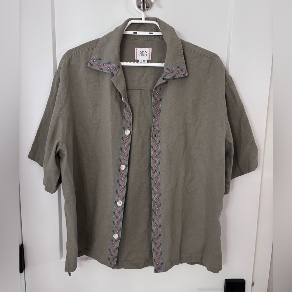BDG Button Down - Picture 4 of 4
